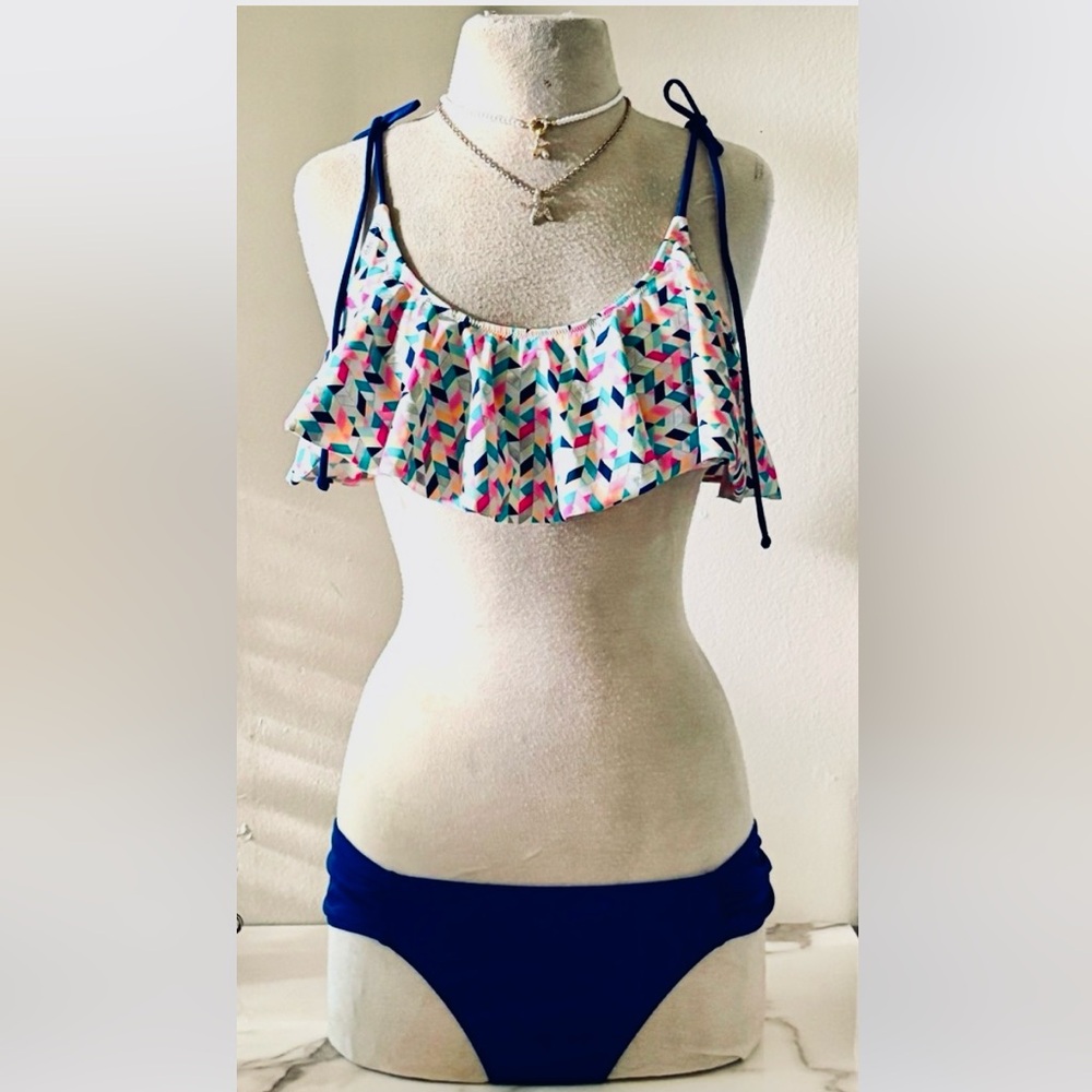 PINK VS Flounce Bikini👙
